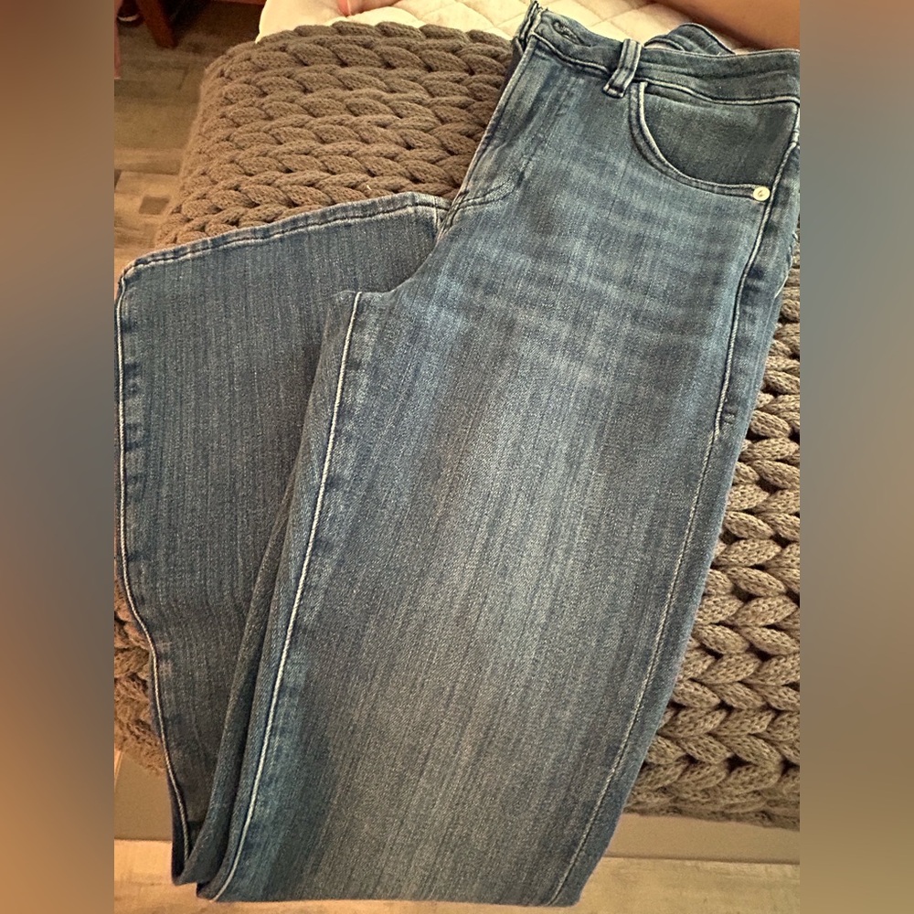 Frame le crop mini boot NWOT